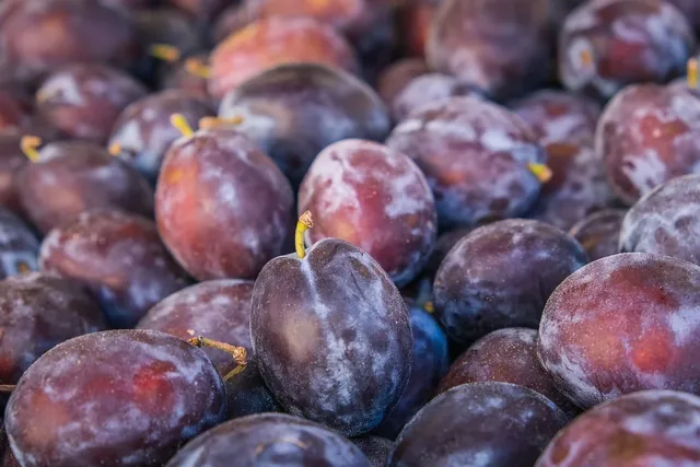 MAMUKO Puree owocowe BIO gruszka śliwka czarna porzeczka